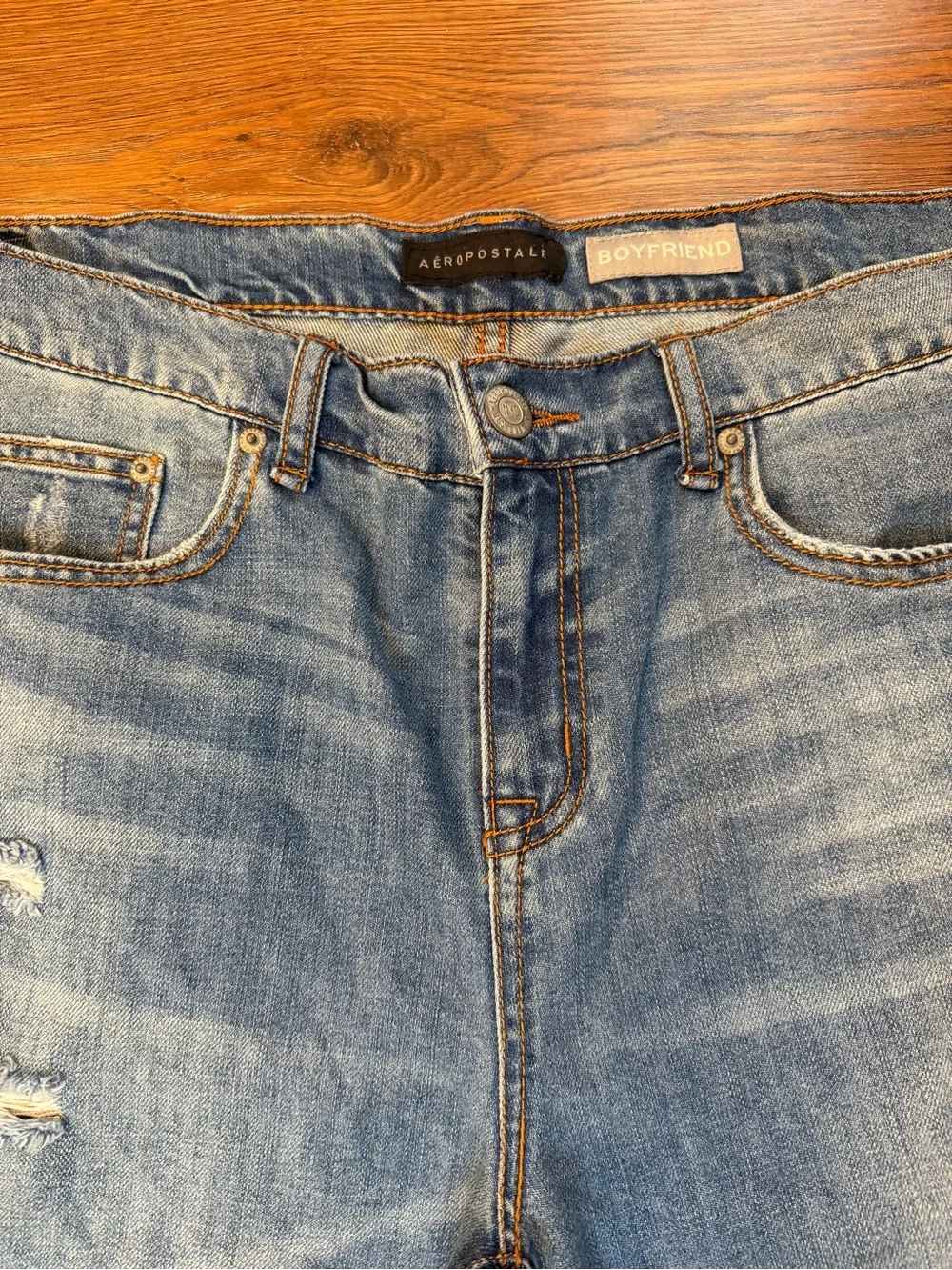 Aeropostale Boyfriend Jeans Womens 14 Distressed Medium Wash Relaxed Fit NWT - Picture 4 of 10